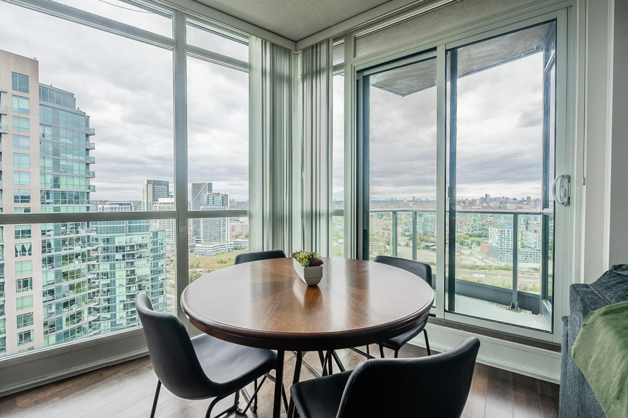 Rivetstays - The Neptune Toronto Dış mekan fotoğraf