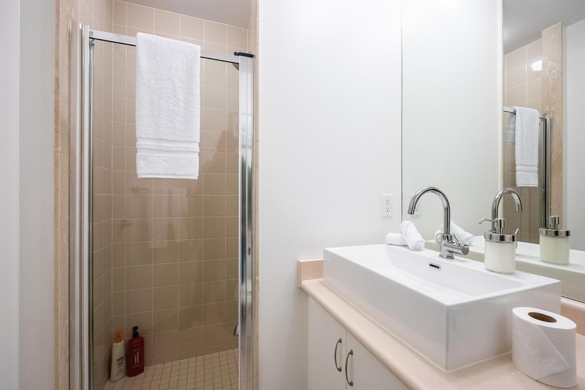Rivetstays - The Neptune Toronto Dış mekan fotoğraf